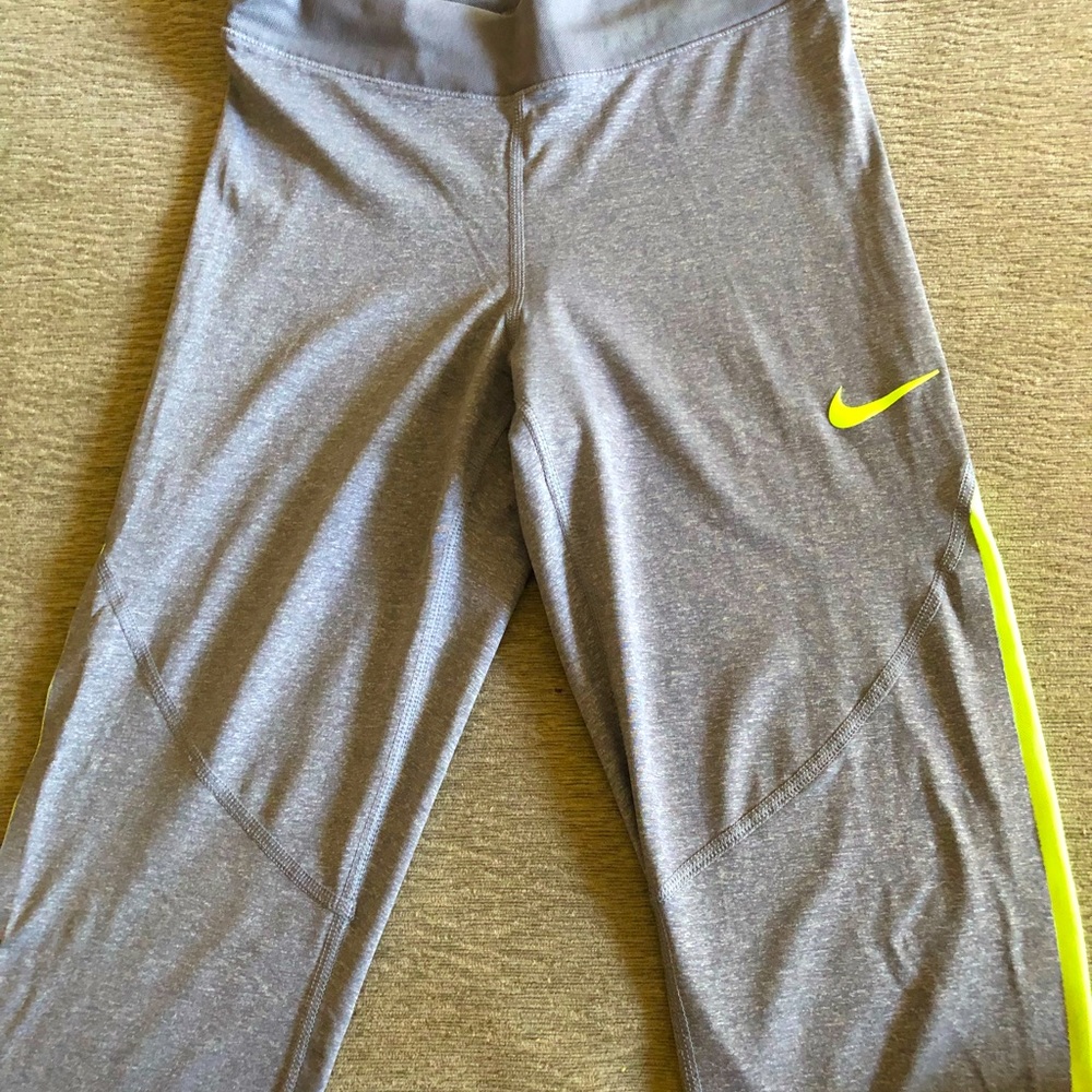 Nike Pro Women’s Tights